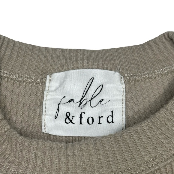 Fable & Ford Ribbed Set - Picture 5 of 7